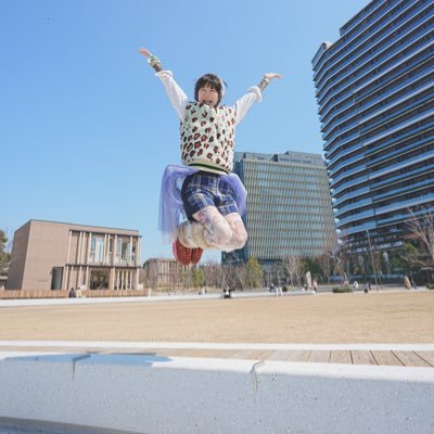 写真　昭和平成令和Best アイドル 昭和・平成】アイドルの写真切り抜きを体験「Zちゃんと昭平さん