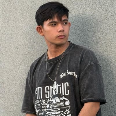 Living life one day at a time..
|Foodie |traveler|Sharing moments that matter.
🎮 |🎥 |📸
let's be moots 😉 i.g: _jerick.sol
ML: 42654286