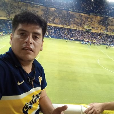 siempre estaré a tu lado Boca juniors querido💙💛💙.
De Boca cómo Román.