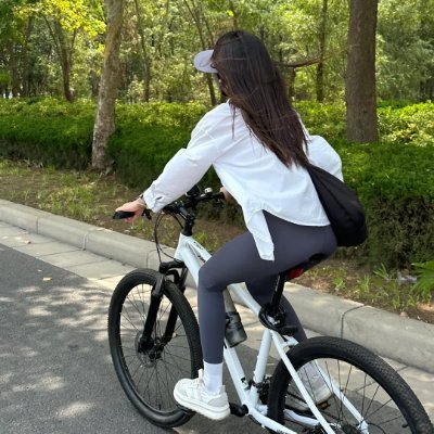 Crypto investor | Fashion lover | Exploring #XRP | Investing in style and smart contracts 👠💼