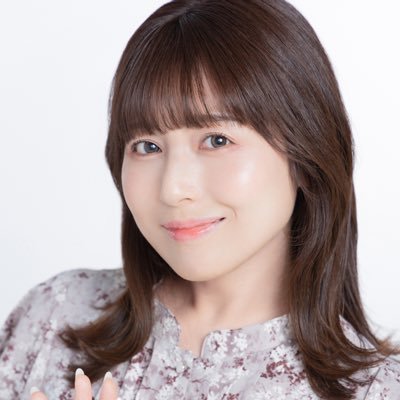 声優・ナレーターです*お仕事のことをつぶやきます。(推しごともあります…!) カフェが好きです。アロマテラピーのインストラクターもしています。2児のママです*お仕事のご依頼は所属事務所アーツビジョンまでお願い致します!