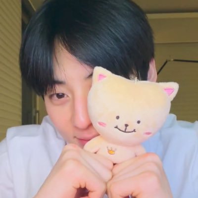 nyoongssejong's profile picture. only LOVE