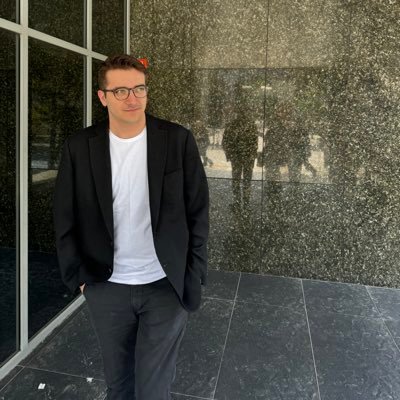 ⚖ Attorney at Law - Avukat | @istbarosu
🎓 HF - LS | @DogusUniv
🎮 Esports Lead Member - Espordan Sorumlu Üye | @istbarospor
🟡🔴 Former Manager | @GSEsports