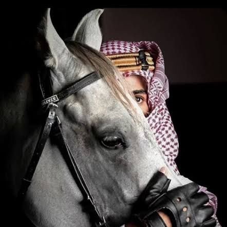 هذا العفن لا ينفع لغسله إلا نهر من الدماء، فمبارك ذلك السيف الذي يروي كلاب الأرض من دماء الديوثين.
