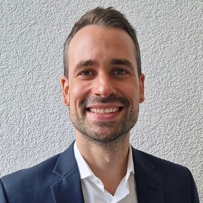 Grossrat @spkantonbern | Geschäftsführer SOCIALBERN | Historiker | Präsident Stiftung Sinnovativ mit Velafrica, Drahtesel und Wege Weierbühl | Aare, Velo, YB