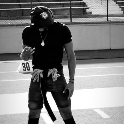 6ā0,180lbs.| GPA 3.6|4.63 40 Yd Dash|S/OLB( 682-597-1109)@kendricklee238@gmail.com)@texascollegefb