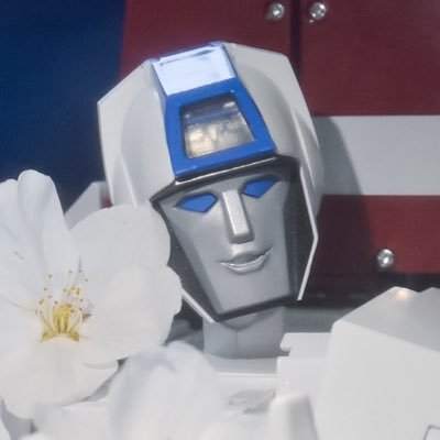 mtmtgmgm0413's profile picture. 絵を描き、自転車で爆走し、ツツジを吸い、蚕と過ごしたあのきらめく日々、忘れない