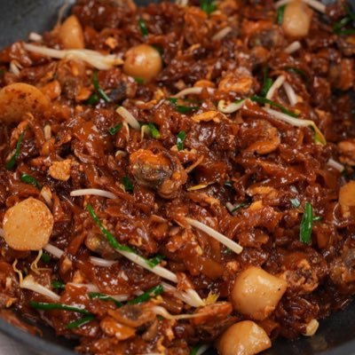 deqnonpakhang's profile picture. finally found my twitter password