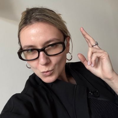 JShumishyna's profile picture. visual artist & sonic researcher