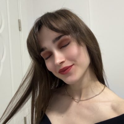 oztrkzeyyyy's profile picture. 