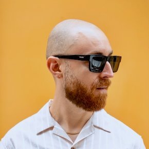 vibetamer's profile picture. Bootstrapping financial freedom in AI era.