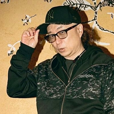 作編曲家・ピアノ弾き・歌手
プロデュース:尾崎豊/→Pia-no-jaC←
作曲:ハッピージャムジャ厶/チチをもげ/AKB48/SMAP/マイトガイン/ガンダム/マクロス
編曲:乃木坂46 38th&39th
歌:ビーファイターカブト
https://t.co/59FSEKXXA5