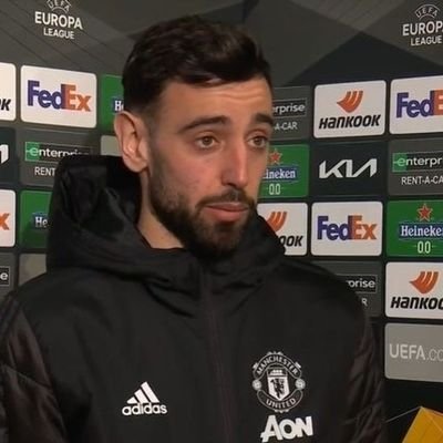 مشجع مانشستر يونايتد | أعيش من أجل ليالي أولد ترافورد 🏟️| هنا نعيش كرة القدم
