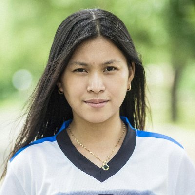 rmobh42984479's profile picture. I’m a phone addict, capable of looking down at my phone anytime, anywhere.