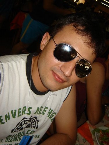 Sou professor de geografia, coordenador pedagógico, amante da da vida, amigo dos meus amigos... vencedor.