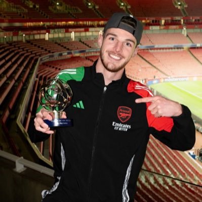 b1_n_'s profile picture. Dr: optics 👨🏻‍⚕️👁️ @Arsenal