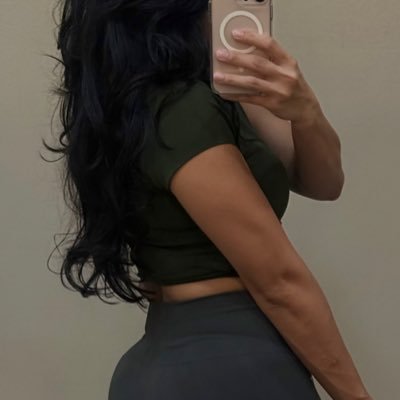 𝕮𝖆𝖙 not Kat/🫀 + 💉💋/ was farming gaming elo/ Now farming gym and irl gains/ Grateful for another day ☀️