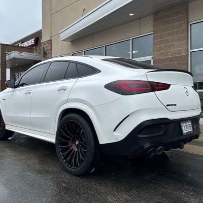 ClinAdo11870's profile picture. 