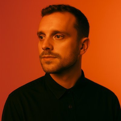 Senior Software Designer driven by building meaningful moments and unique UI design