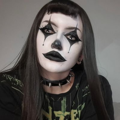 ♧ clown
◇ shibari
◇ puppy play
◇ nonbinary!!!!!
◇ of and fansly creator