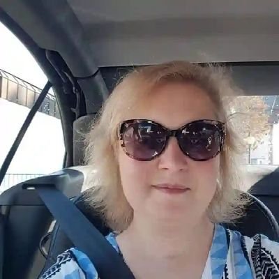 AnnieSteph50998's profile picture. 