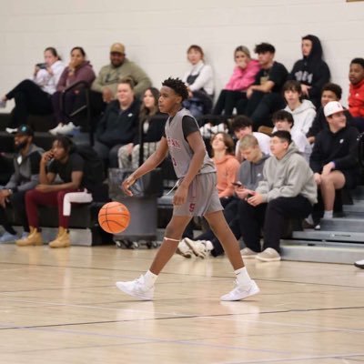 MaleekChapman's profile picture. 6’0|🎓2028|SG-SF|ig-m_a_l_e_ek|📲.903-618-8234|AGTG|maleekchapman0@gmail.com