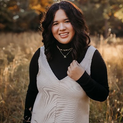 kboyer0198's profile picture. future teacher ✏️🍎