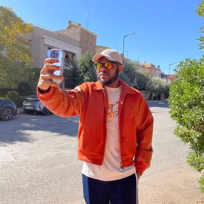 Dehnis_Dee's profile picture. 🤴🏼
Music Lover 🎧🎶