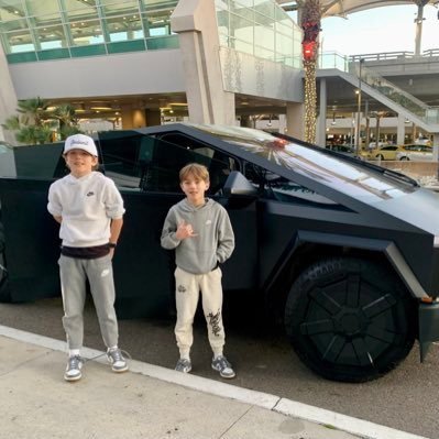 Tesla sales and service. Driven by the mission and my kids.