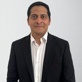 Leer, buscar, preguntar, amar, reír, llorar, gritar, construir justicia, comenzar de nuevo: creo que esto significa ser persona
