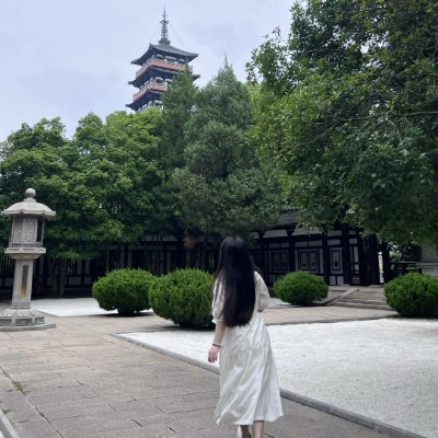 adfybaker's profile picture. You can be everything. You can be the infinite amount of things that people are.