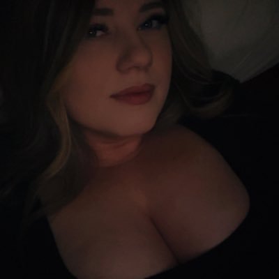 hi :3 ~ Powered by @ADVANCEDgg Digital Artist ~ Twitch streamer ~ Smite Partner & Ambassador 💻! Zodiac Sister @eggrelatedd https://t.co/IckEyfhxUB
