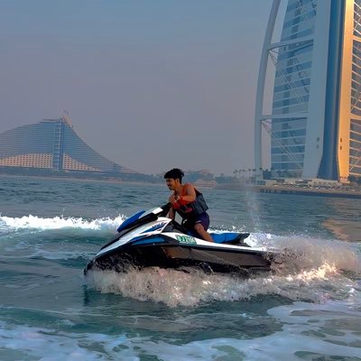 rohitkondke01's profile picture. Entrepreneur!