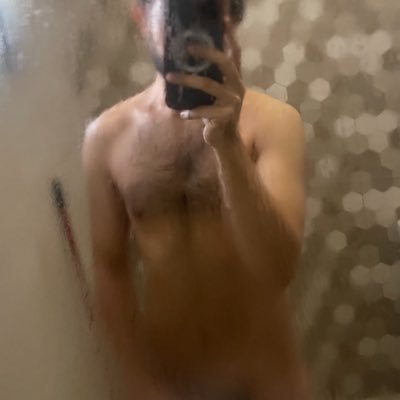 hairy doctor 🩺 trashy tv shows, elite music taste, gaming and stuff i find hot
