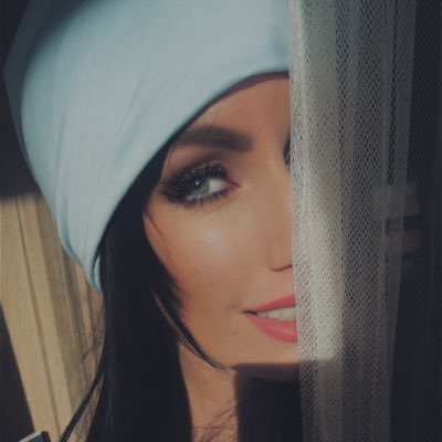 I'm really woman! I can't help but want to fuck AI girls and these fake people. Come with me. 🙏 💦https://t.co/eCMiTxFgrh 💌IG:Simonakobretti