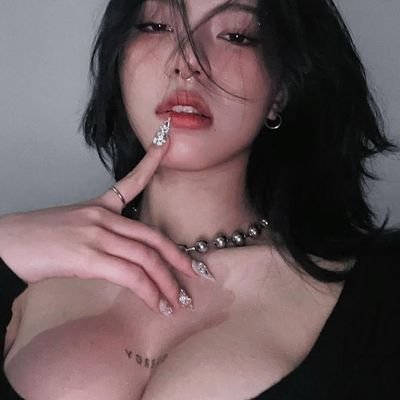 ⠀ ⠀ ⠀ ⠀ * #𝐔𝐍𝐑𝐄𝐀𝐋. ࣪˖ ︶꒦⠀ 〆 ⠀ 2001⠀ ⠀ ,⠀ YURI⠀ NSFW. ⠀⠀ ⠀⦓⠀do⠀ not⠀ speak⠀ ill⠀ of ⠀ the⠀ dead. ⦔ S H E M A L E ||