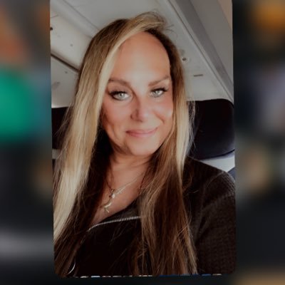 ❤️🤍💙God & Country🦅🇺🇸; ❤️ Family, Friends, Pets; Entrepreneur, Adventurous, Conservative, Photography 📸; Nice is fine but kind is genuine! ☺️