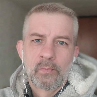 Darek238821's profile picture. Obecnie moje myśli krążą wokół bezspornego faktu, że trzonek młotka zawsze się rozsycha akurat wtedy, kiedy trzeba tłuc futryny. W razie zmian poinformuję.
