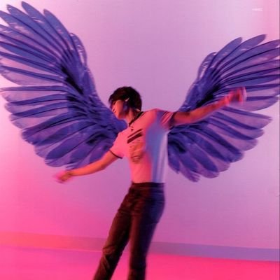 🏳️🌈,BI girl , OT7 Jimin is my graudian angel ,♊ she/her , 93' liner . WE ARE BULLETPROOF 💜