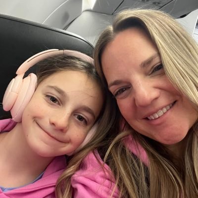 MandaZazz's profile picture. Soccer mom of 3