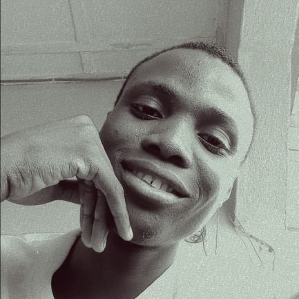 Mike_Uchman's profile picture. Canva Website & Brand Designer | Learning Shopify | Helping brands grow with Meta Ads | 💙 Chelsea FC | Be simple & real, fair & just. 
Humanity over Religion.