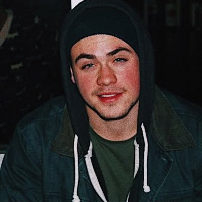 ARR0GANTAGENT's profile picture. under con. ★ #spellman