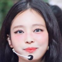 a 🪽 (@chaenniehq) 's Twitter Profile