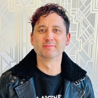 Flamboyant introvert and student of the human condition. Funko Pop collector (Insta: Pop_Tart_Down_Under), ex-musician (Iron On, Disco Nap) and writer.