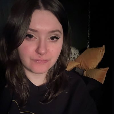 BawbDylan's profile picture. artist | writer | as tall as charizard, apparently