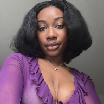 24🦋. I specialize in being the biggest BITCH💅🏾🦄🌸💫