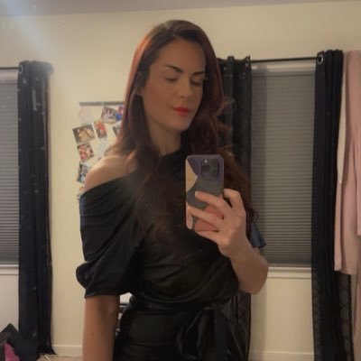 AndieJ82's profile picture. Jaded by Sociology classes, fuckboys & life behind bars. The ones with alcohol 😘 Avid lover of humanity, common sense and tequila. Patience for BS is ass out