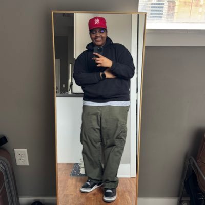 kaybetweeting's profile picture. above and beyond