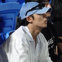 🔖 (@gyuriousity) 's Twitter Profile