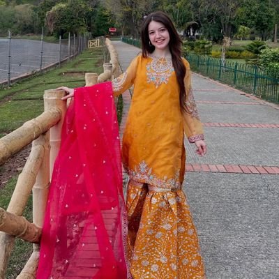 sanayousaf33's profile picture. Gilgiti girl